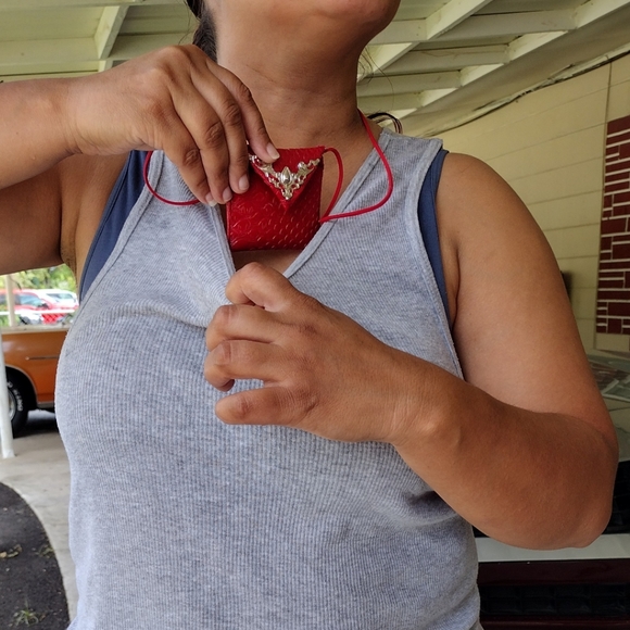 Hiding Pouch - Picture 6 of 7